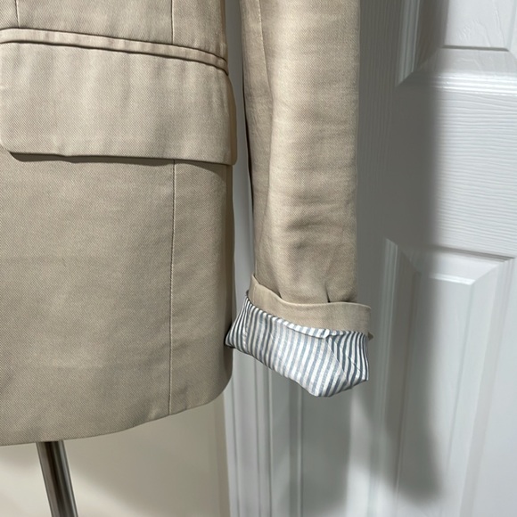 J Crew Blazer Womens size 6 Beige Lined 2 Button Up Cotton Jacket - Picture 7 of 7